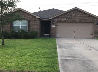 2207 Golden Topaz Dr, Rosharon, TX 77583