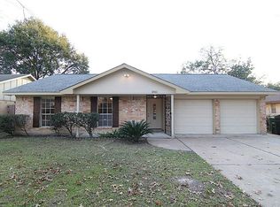 5911 Weeping Willow Rd, Houston, TX 77092