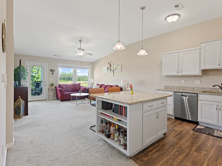 2138 Siena Ave — Photo 1