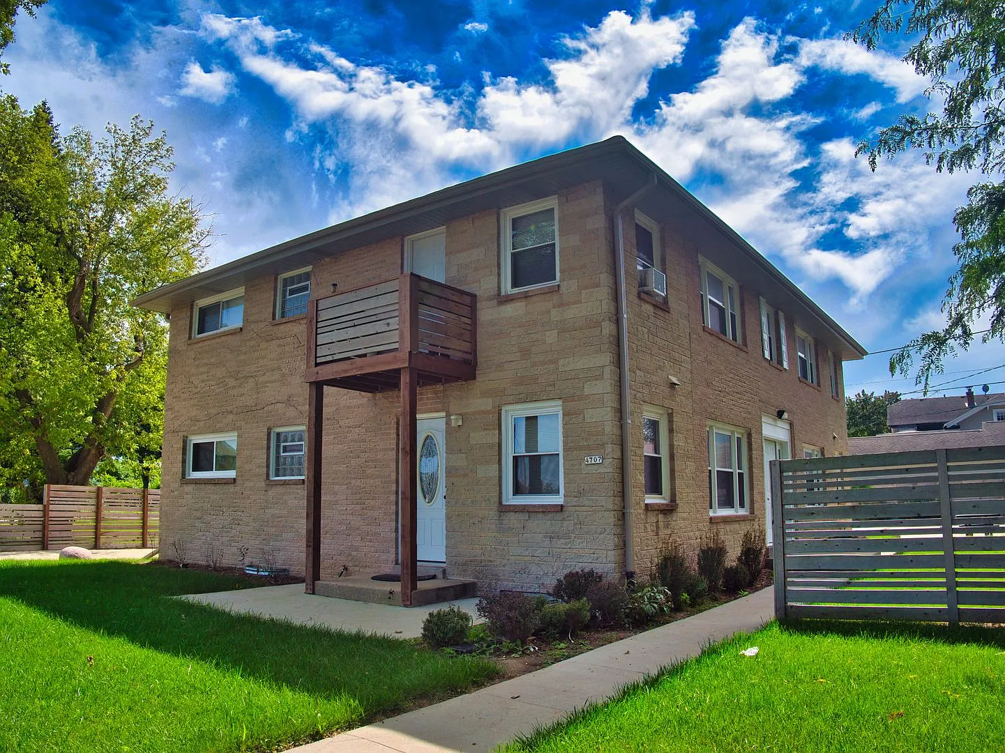 4707 W Wells St — Photo 2