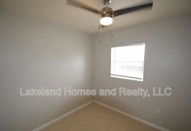 1213 W Patterson St — Photo 15