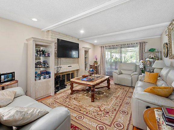 5th image of 5521 Cribari Cir