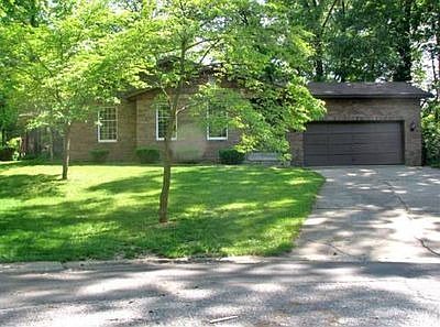 1st image of 13 Shingle Oaks Dr