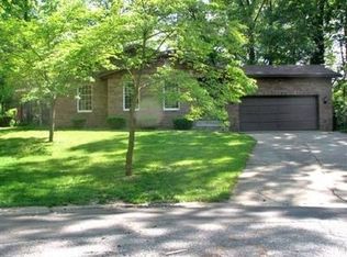 13 Shingle Oaks Dr, Glen Carbon, IL