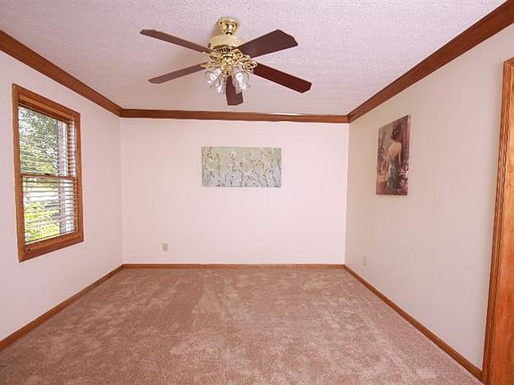3rd image of 7168 Lakota Ridge Dr