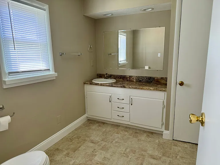 1101 Carroll St — Photo 6