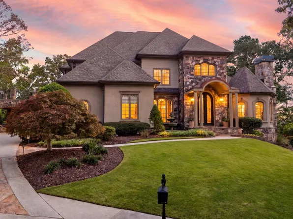 3245 Town Manor Cir, Dacula, GA 30019