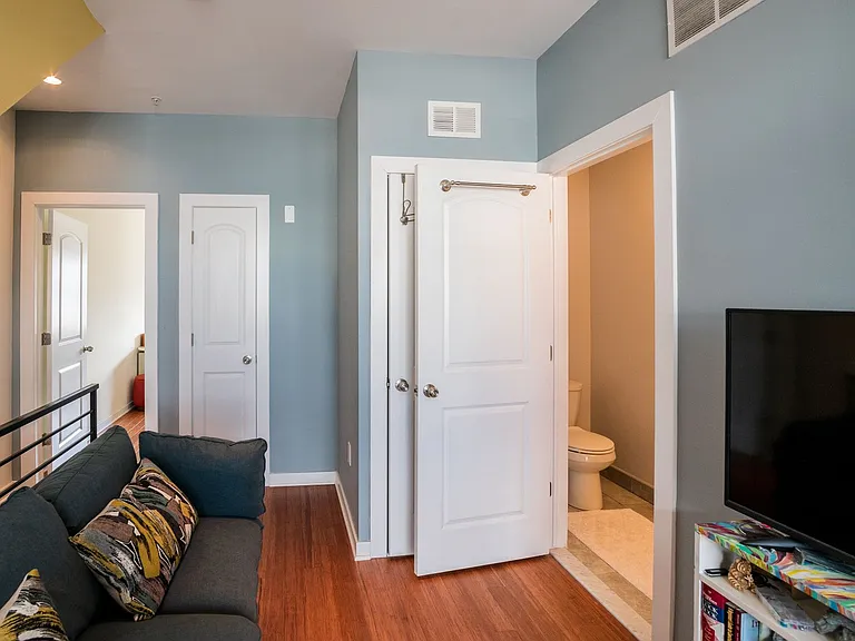 1834 Poplar St #2 — Photo 20