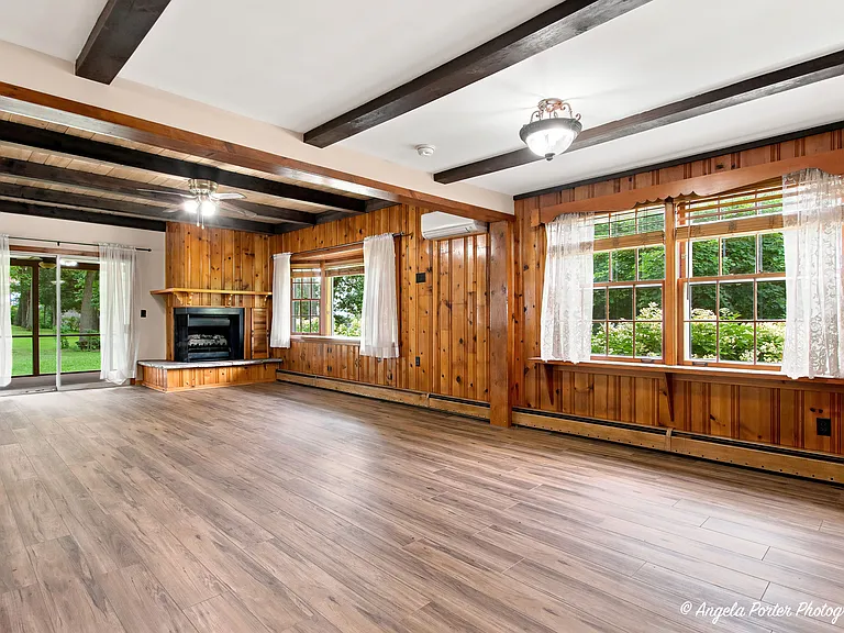 38624 N Miller Rd — Photo 6