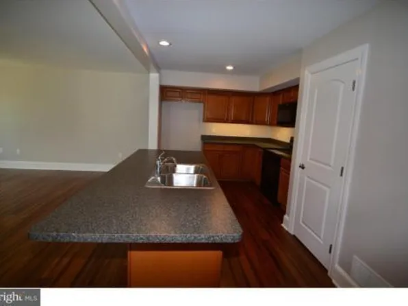 26 Heffner Ln, Temple, PA 19560