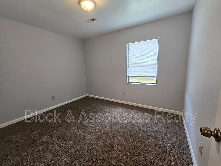 2710 Ingram Rd #H — Photo 7