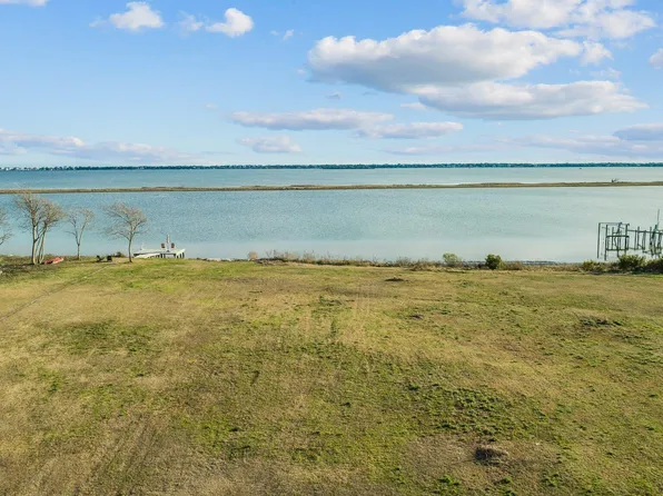 404 Kensington Place, Newport, NC 28570