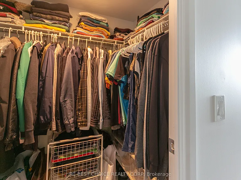 4968 Yonge St #2902 — Photo 8