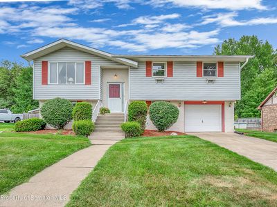 1010 Martarano Dr, Olyphant, PA, 18447