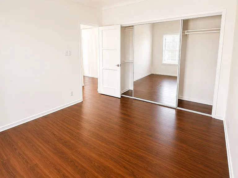 152 S Maple Dr #7 — Photo 7
