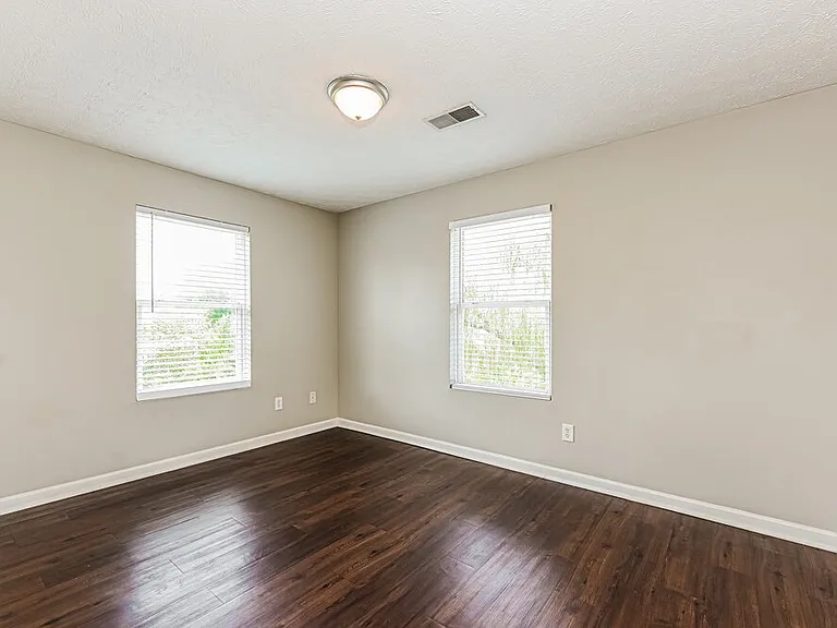 5012 Millpond Ct — Photo 11