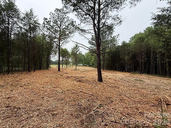 2nd image of 4845 Myers Rd