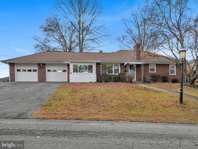2 Arrowhead Ave, Boyertown, PA, 19512