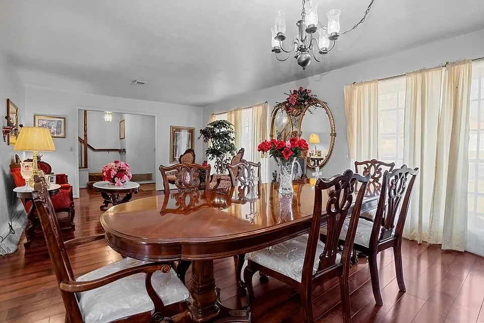 4 bed, 2437 sqft, $1,800 — Photo 4