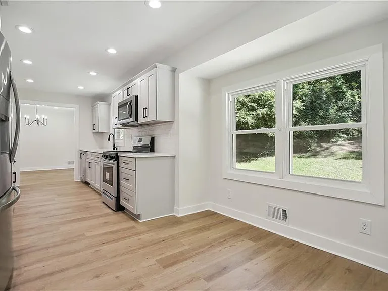 4248 Autumn Woods Ct — Photo 9