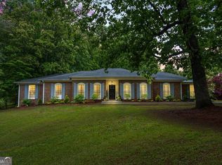 980 Hunterhill Dr, Roswell, GA 30075