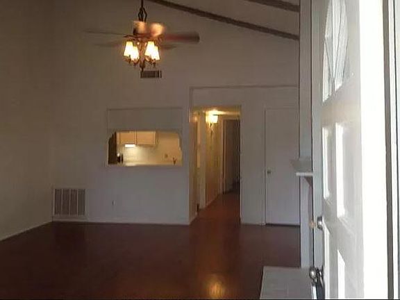 3rd image of 731 Baruna Cir