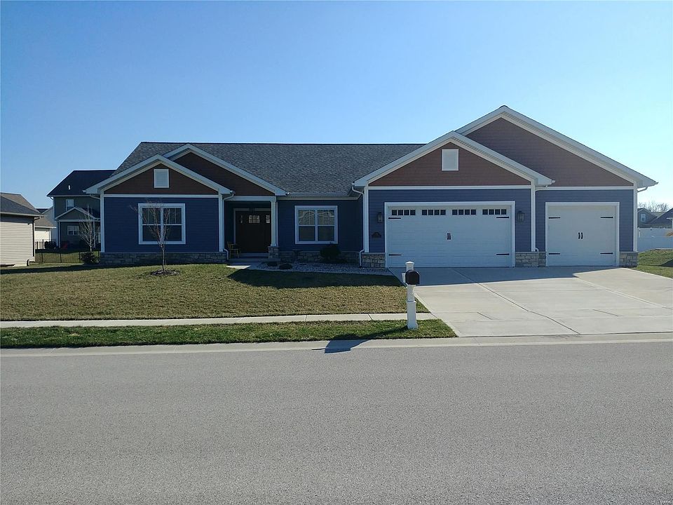 1st image of 725 Thoreau Dr