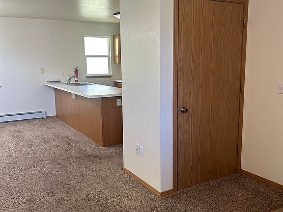 4th image of 104 Pullman Ct #A