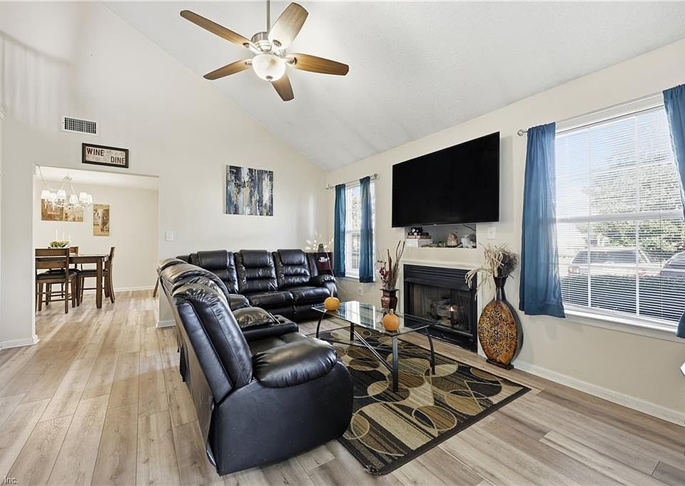 1st image of 2604 Westgate Cir