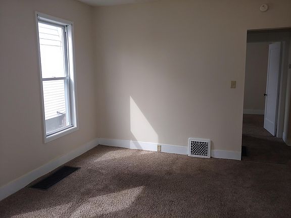 2nd image of 1139 Lemoyne Ave #1