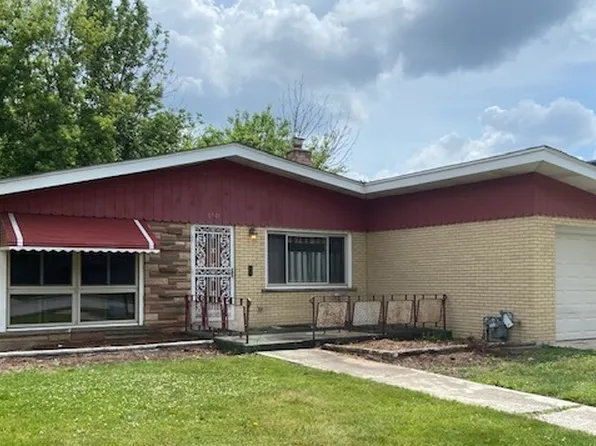 8741 S Washtenaw Ave, Evergreen Park, IL 60805