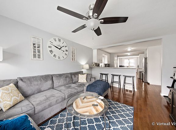 3rd image of 610 W Lorraine Ave