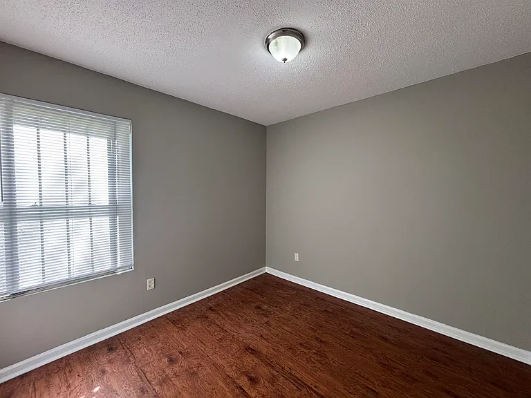 4450 Arnold Cv — Photo 15