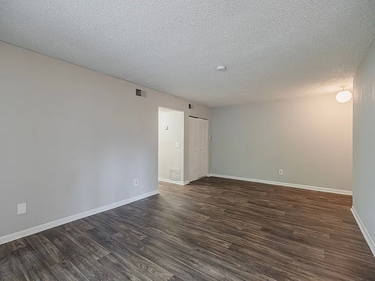 Manchester Ridge | Modern Living in the Heart of College Park — Photo 12