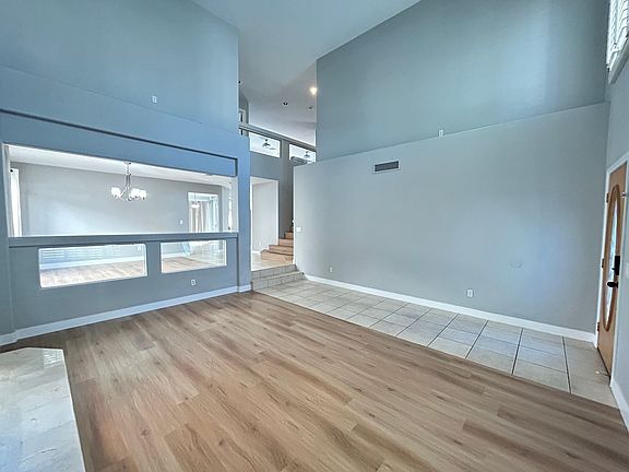 3rd image of 10640 Spruce Bough St