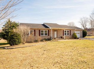 1455 W Reservoir St, Wytheville, VA 24382