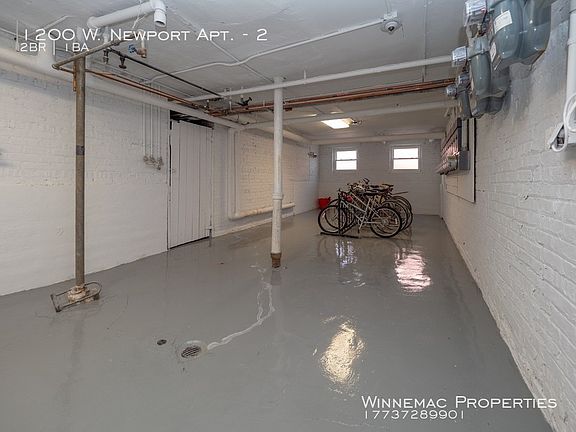 5th image of 1200 W Newport Ave