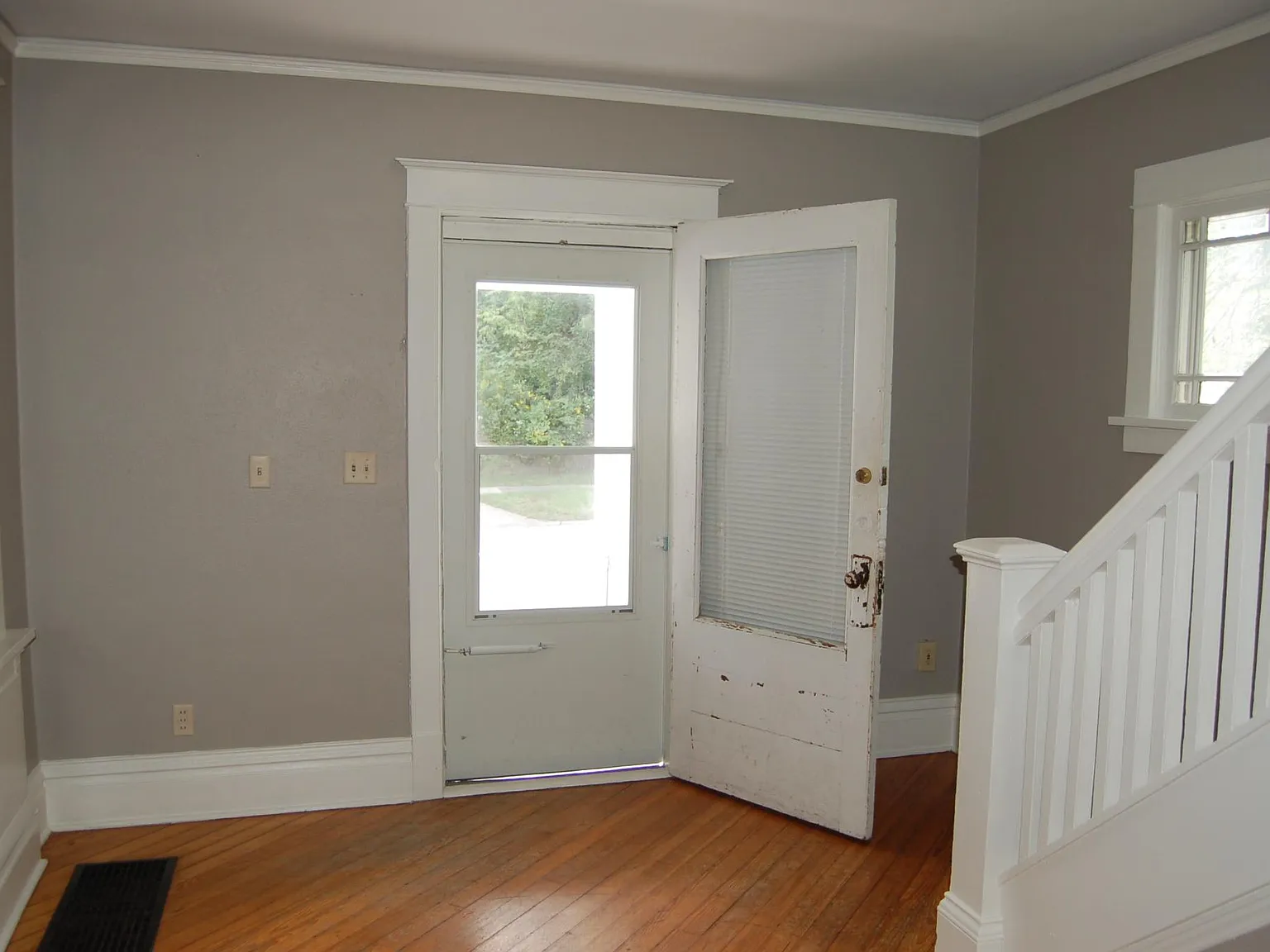 4 bed, 1.5 bath, 1794 sqft, $2,400 — Photo 4