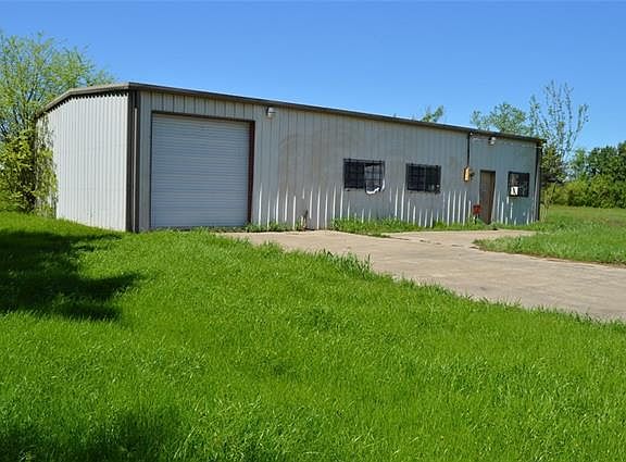 2nd image of 217 Tomahawk Dr