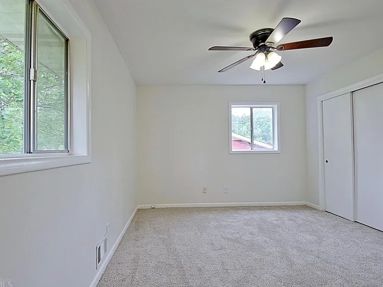 745 Anderson Dr — Photo 43