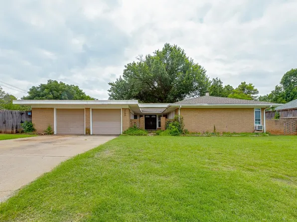 3700 N Edgewater Dr, Oklahoma City, OK 73116