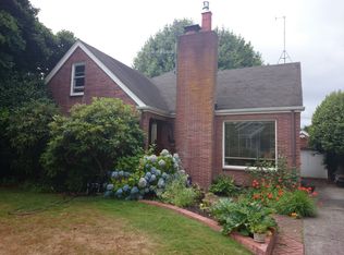 3207 39th Ave SW, Seattle, WA 98116