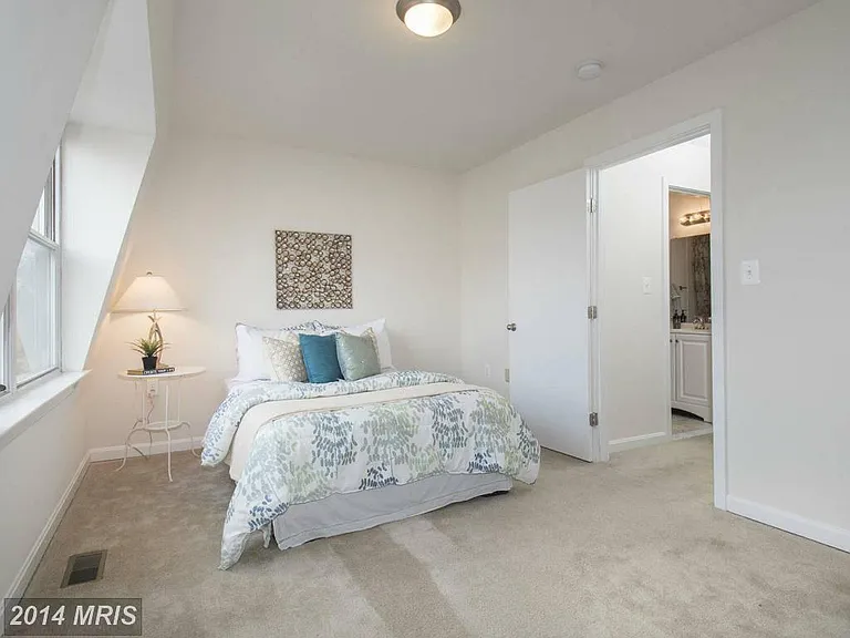 1624 5th St NW #B — Photo 9