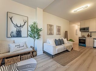20 Roblocke Ave, Toronto, ON M6G 3R7