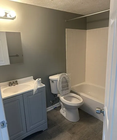 1002 Magnolia Woods Ct #C — Photo 13