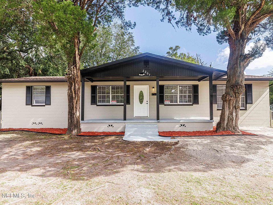 1st image of 2207 SPIRES Avenue
