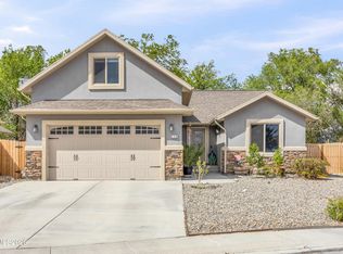 210 Heather Ln, Fernley, NV 89408