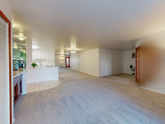 5th image of 120 Lakeview Dr APT 110