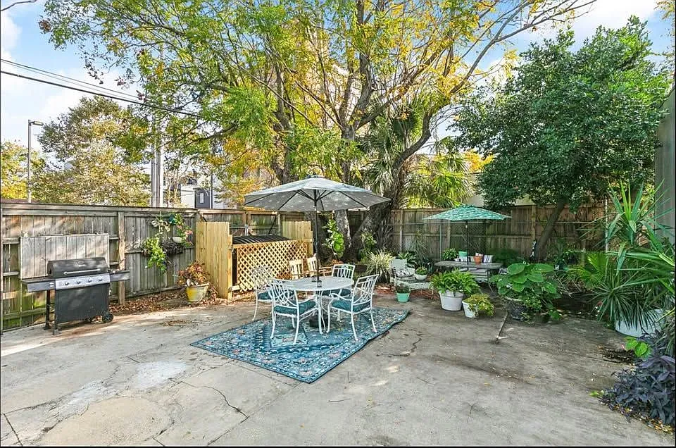 2 bed, 1.0 bath, 1250 sqft, $2,200 — Photo 4