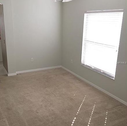 4th image of 7977 Carriage Pointe Dr